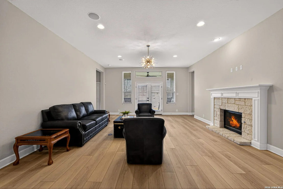 Photo of 122 Noble Woods