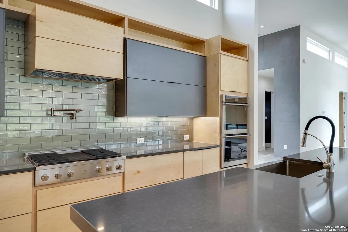 Photo of 25907 Morhiss Pt