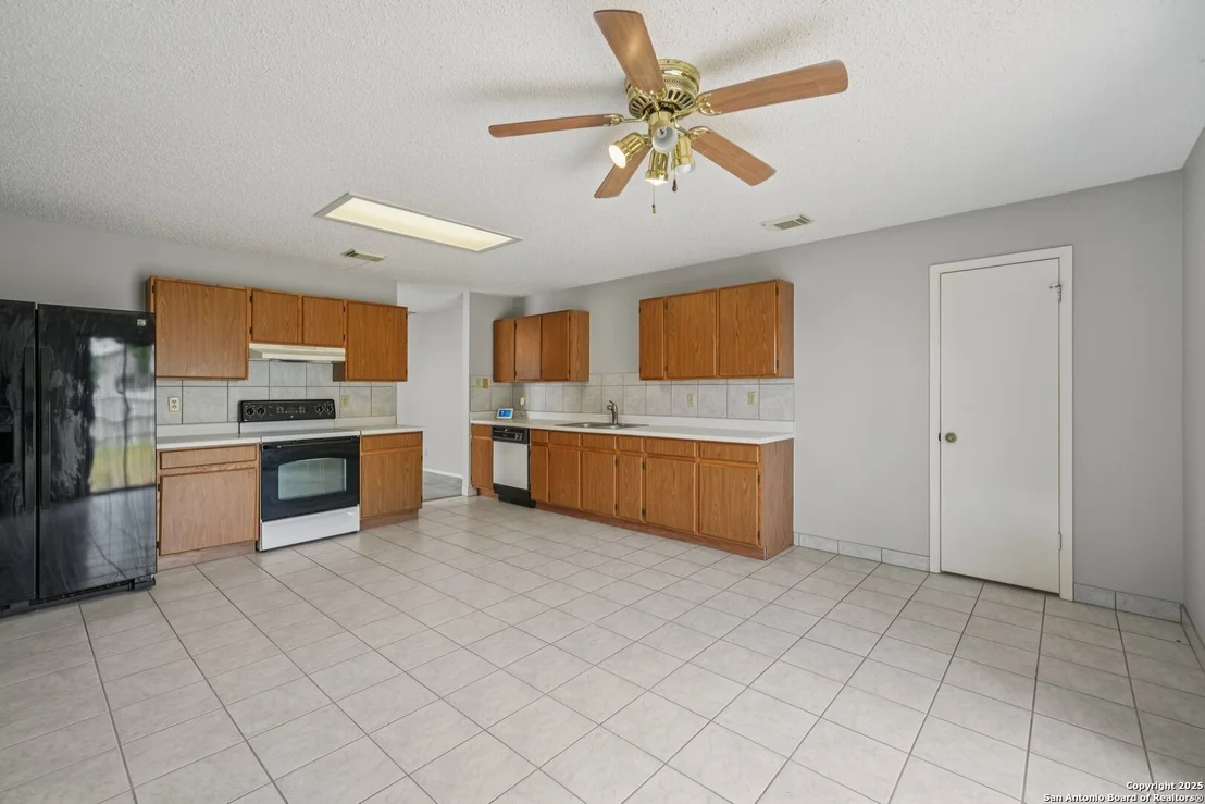Photo of 8343 Bent Meadow