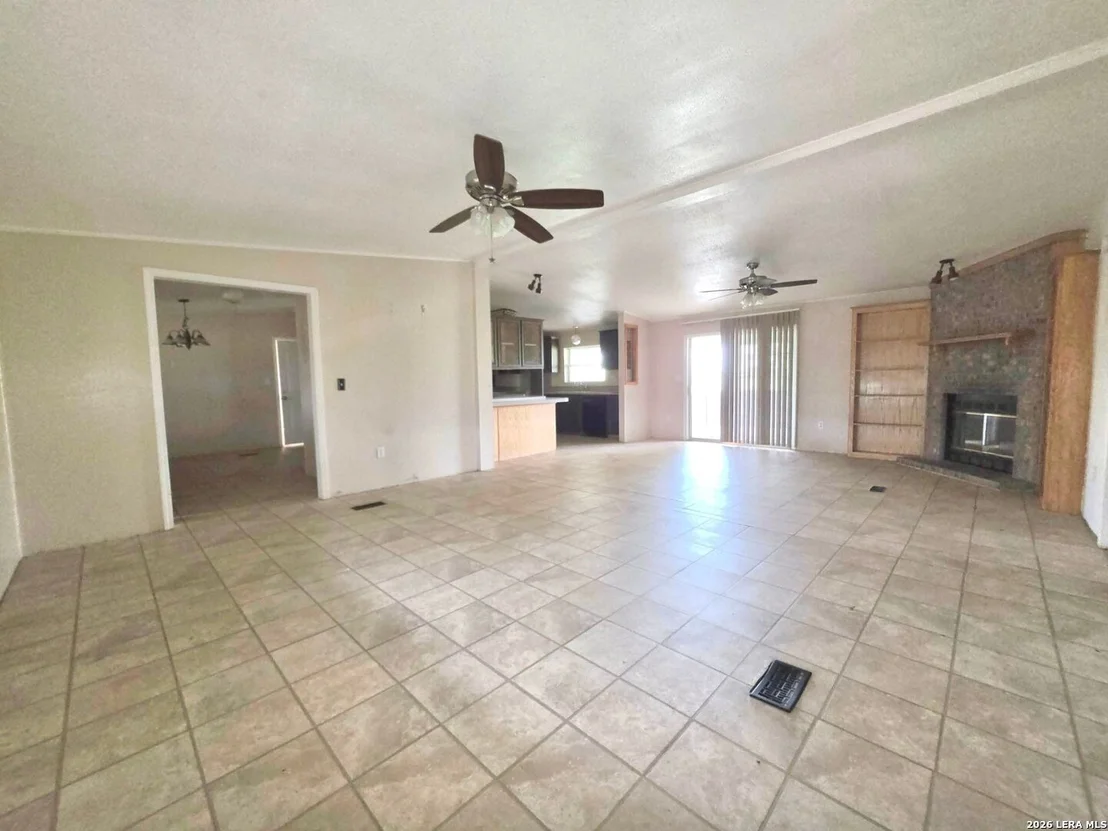 Photo of 635 E Ditto Rd