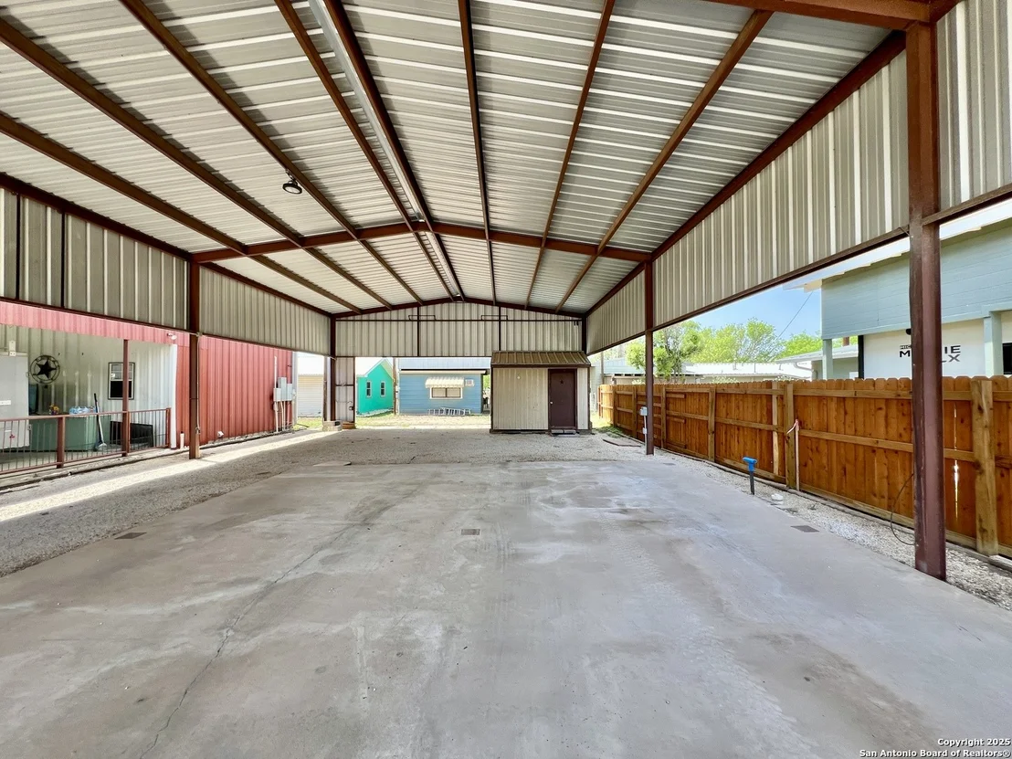 Photo of 85 Redbud