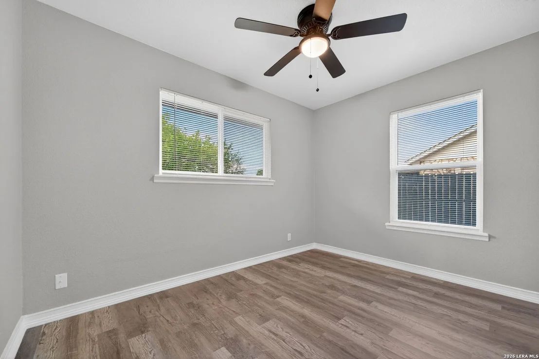 Photo of 5871 Castle Lk