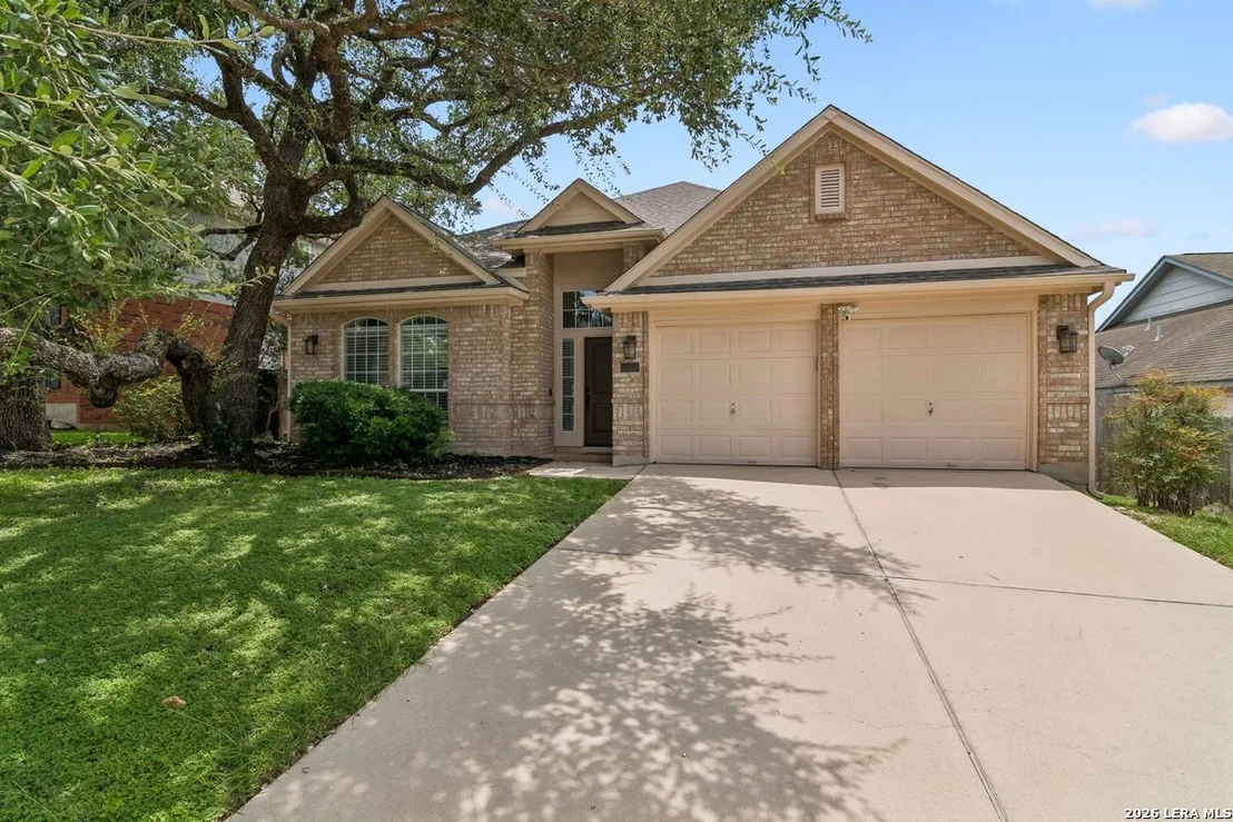 Photo of 24934 CRESCENT TRCE