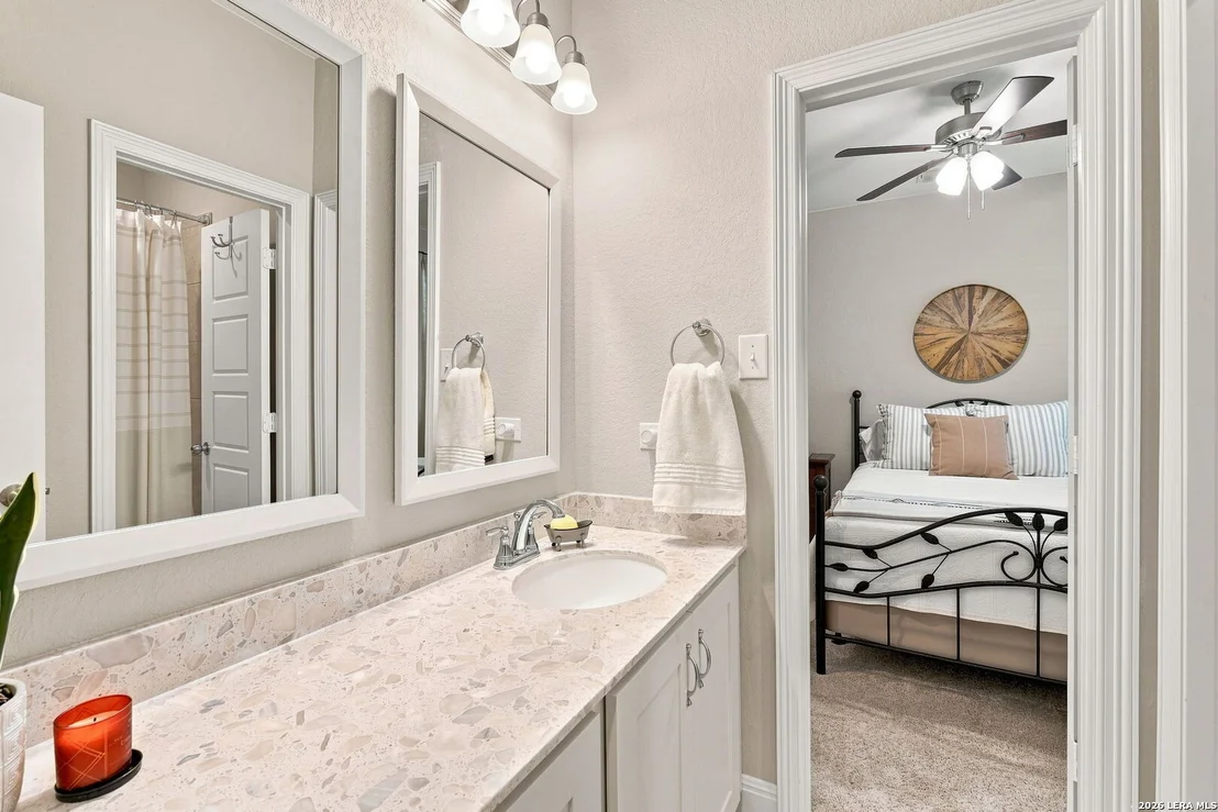 Photo of 12123 Casparis