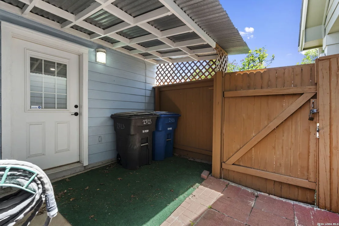Photo of 2723 Crown Arbor Dr