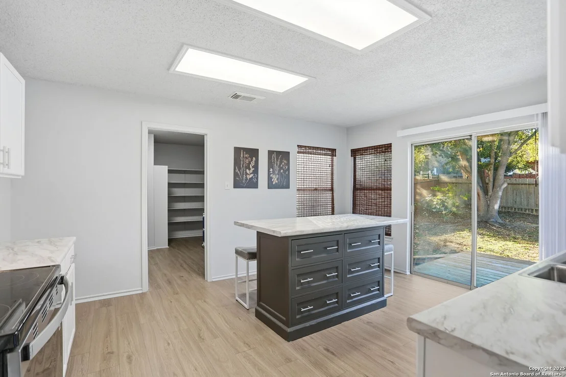 Photo of 8123 Chestnut Manor Dr.