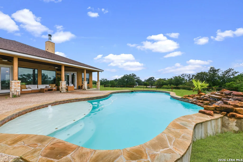Photo of 951 Private Road 3702