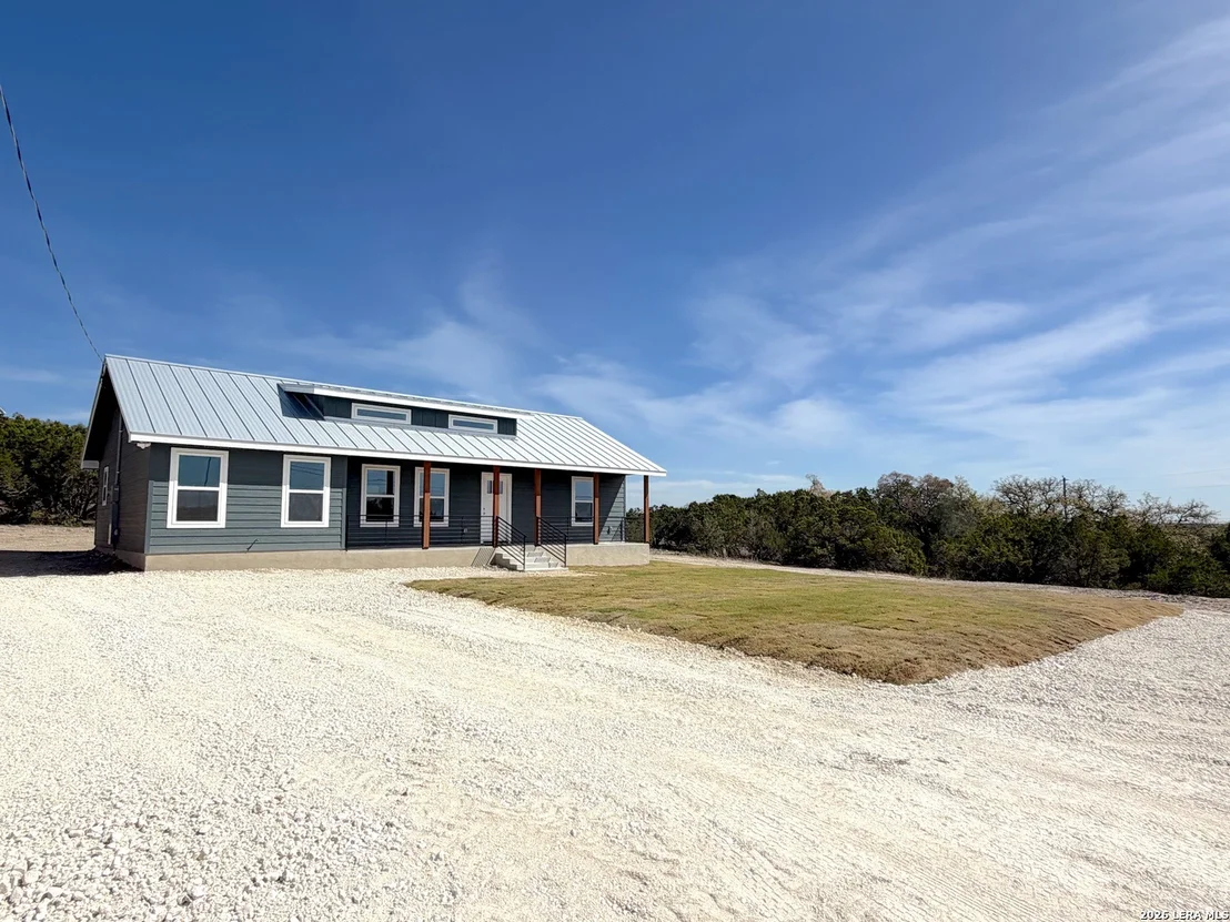 Photo of 1155 Southline