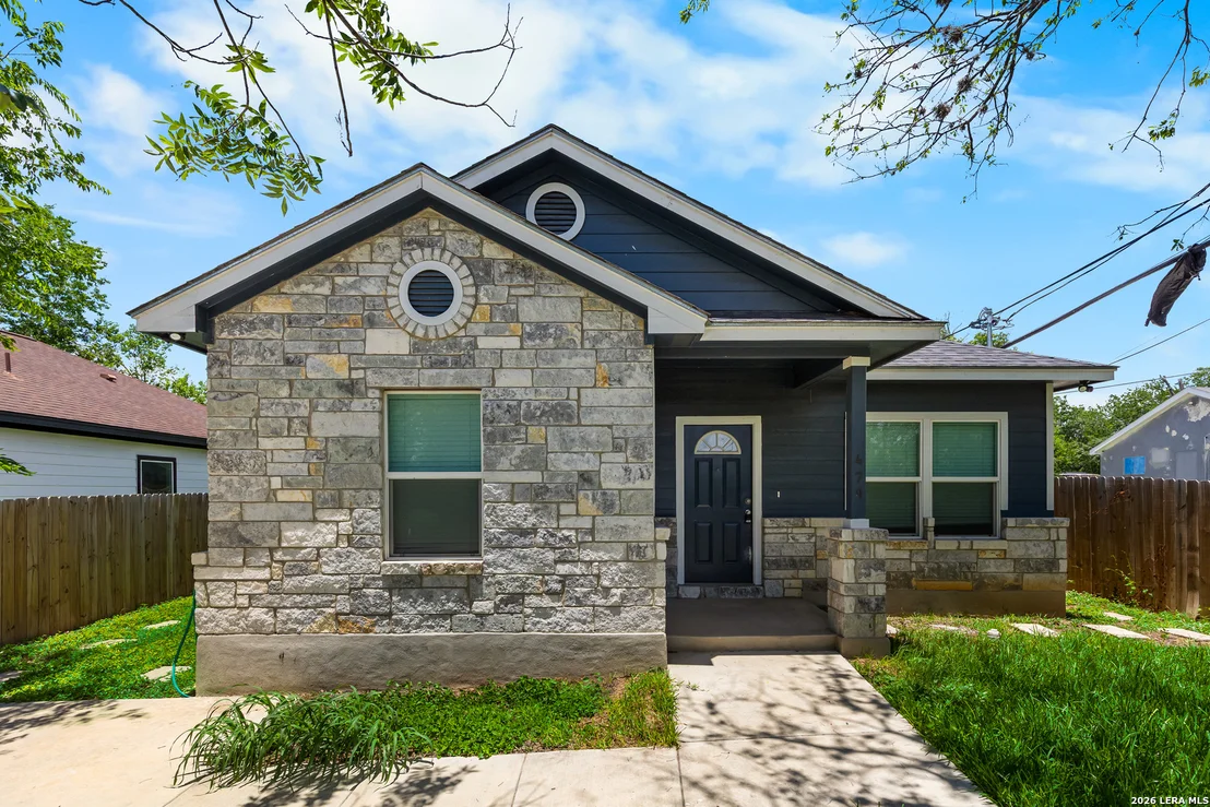 Photo of 479 Corliss