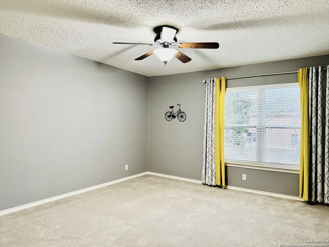 Photo of 9642 Elmstone
