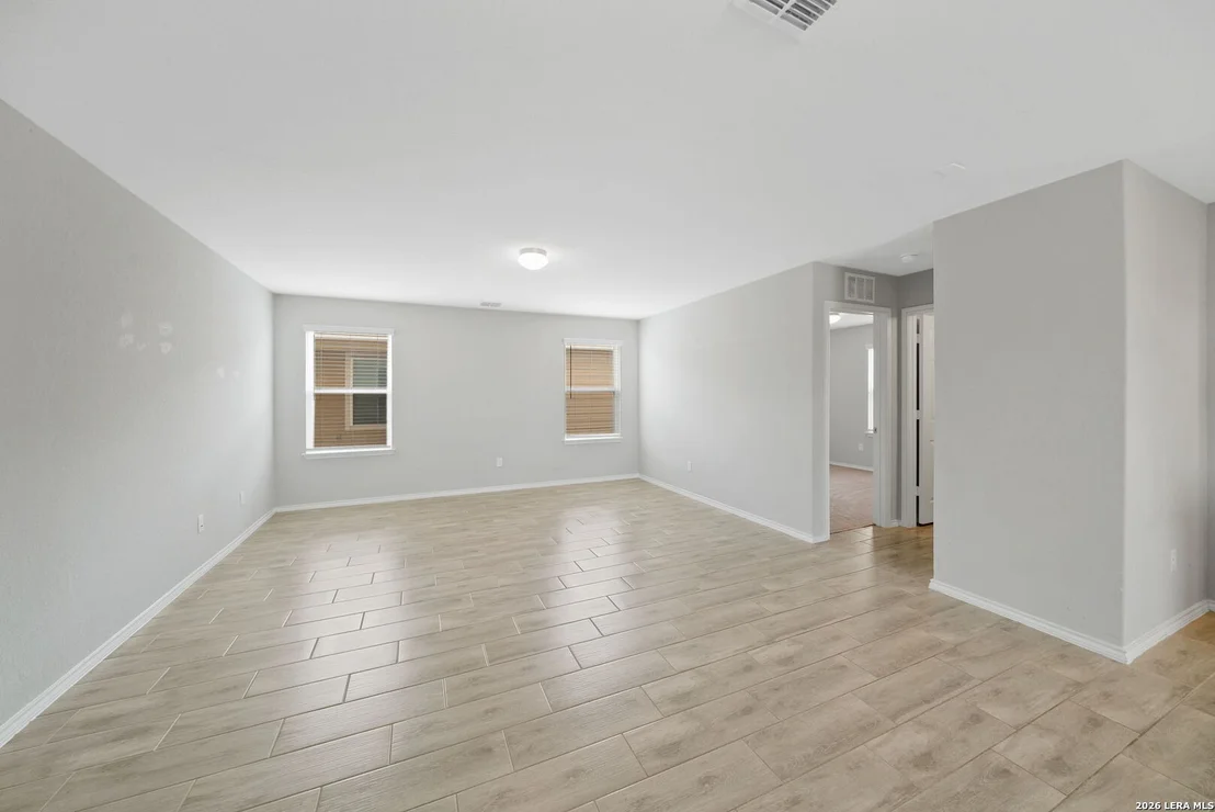 Photo of 12042 Silver Light