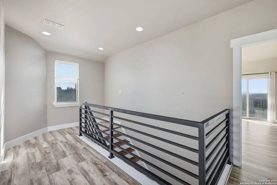 Photo of 1275 Mystic Breeze
