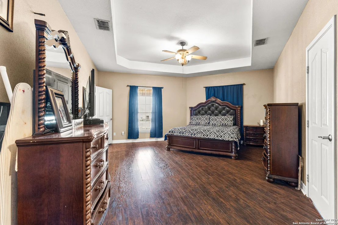 Photo of 125 HIGH MEADOW DR