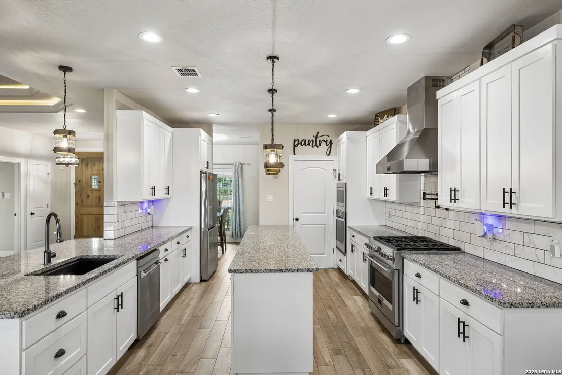 Photo of 9691 Crow Ln
