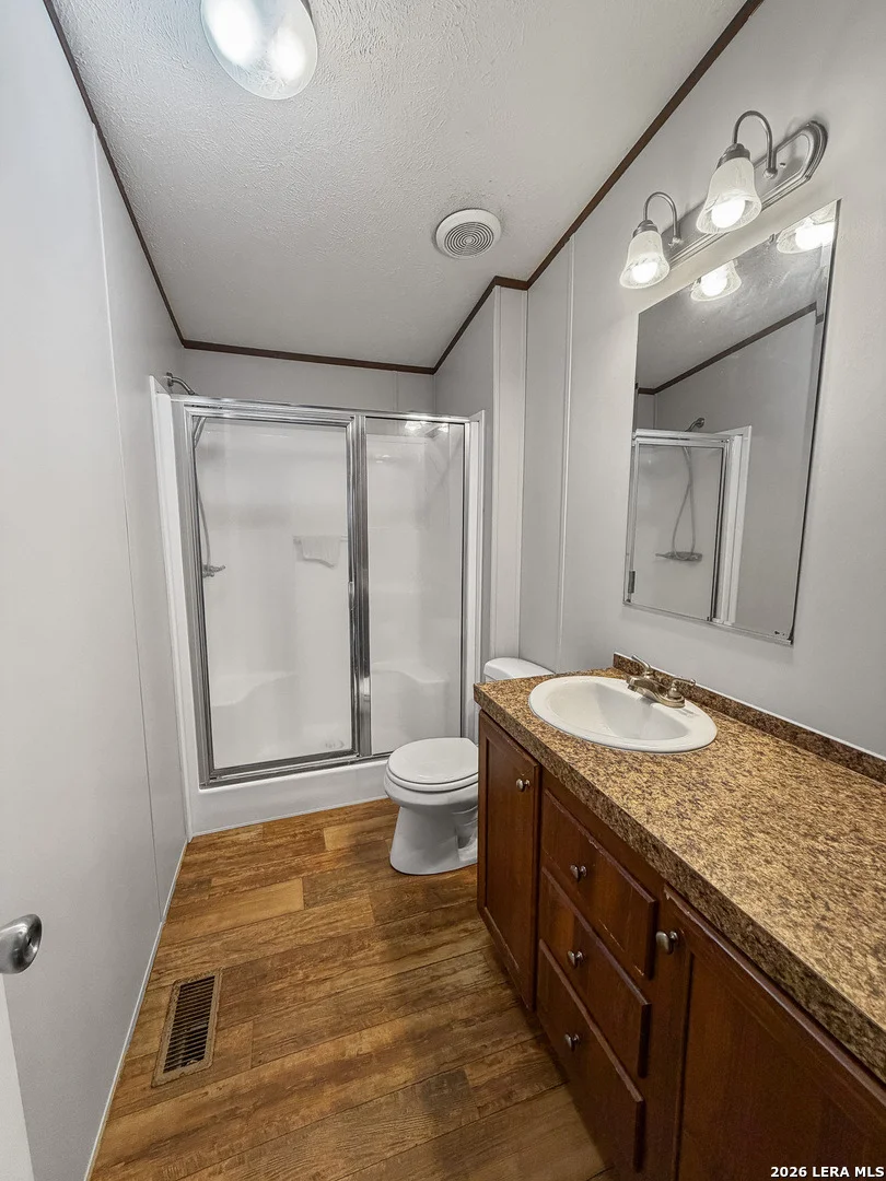 Photo of 2462 Chase Road