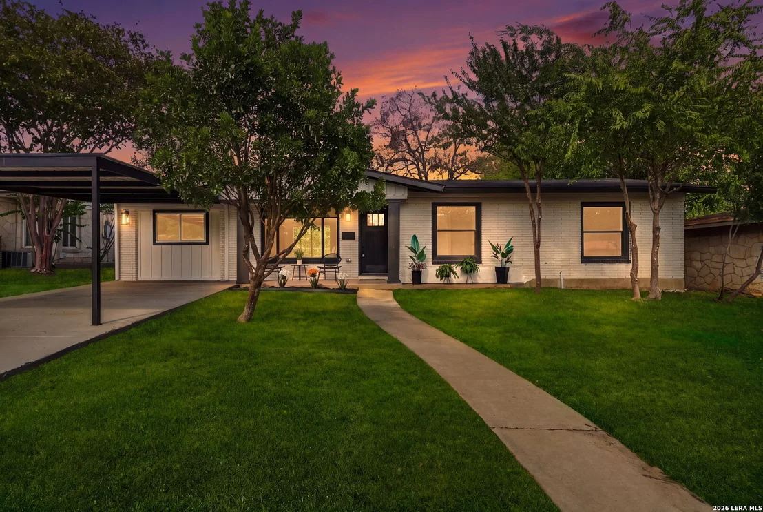 Photo of 359 BARBARA DR