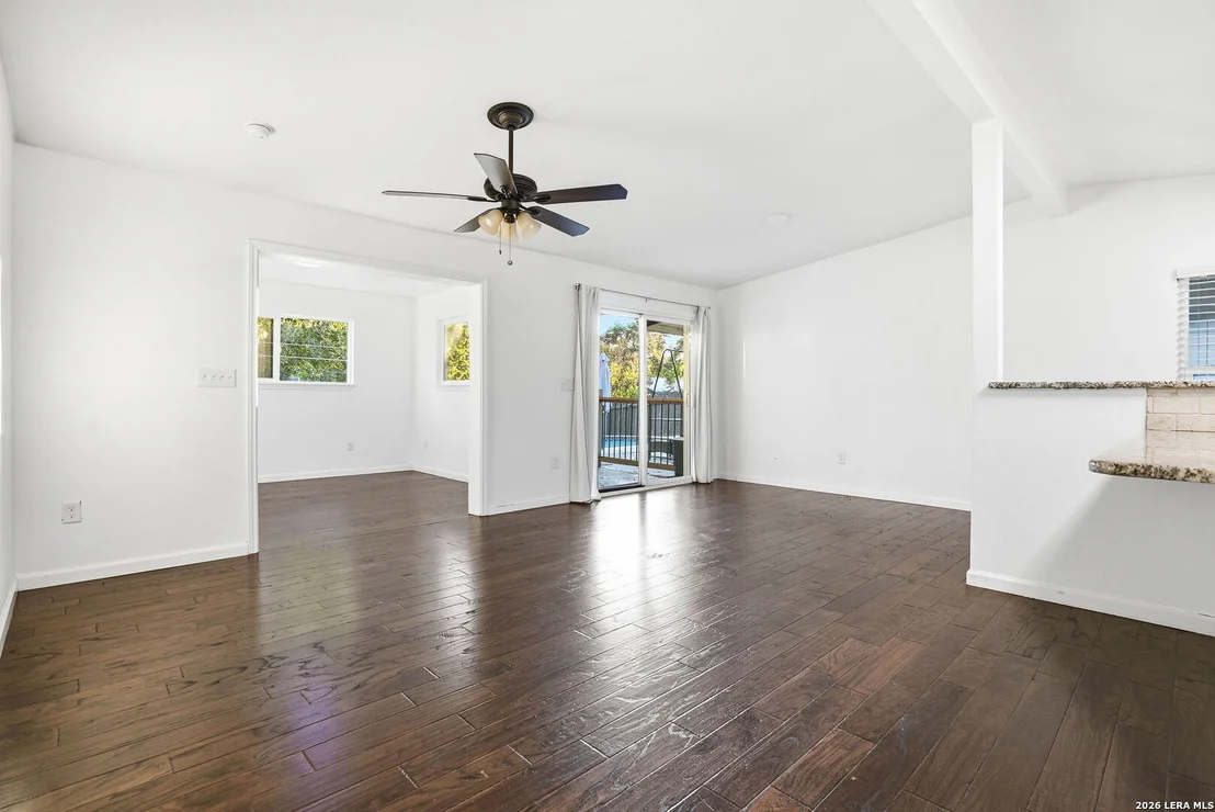 Photo of 2822 Knight Robin Dr