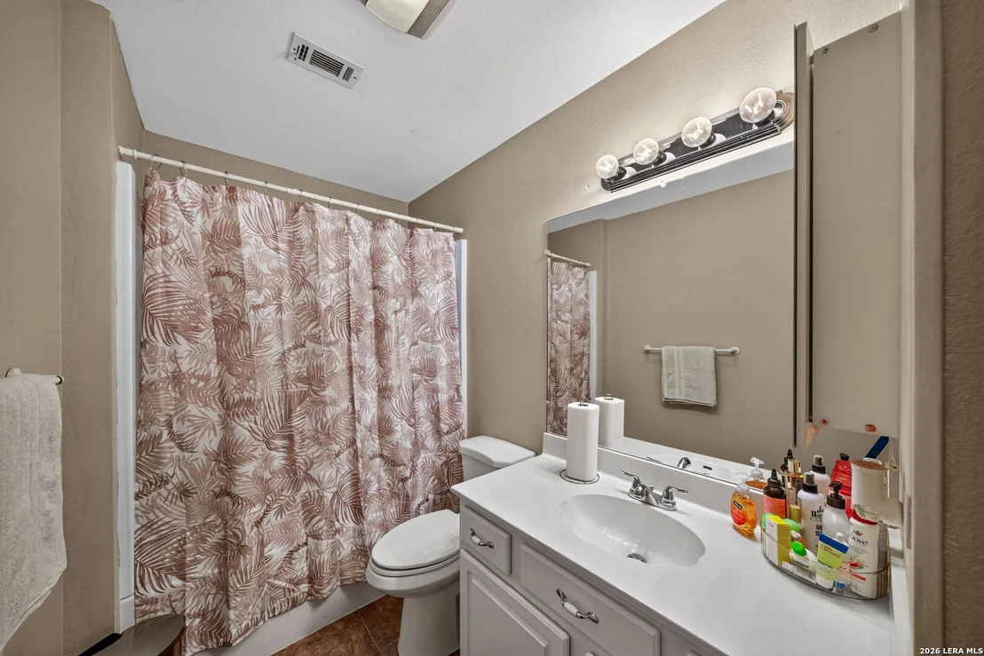 Photo of 325 WENDY LN