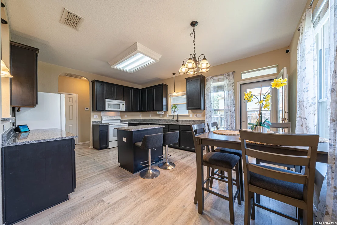 Photo of 431 DIANA DR