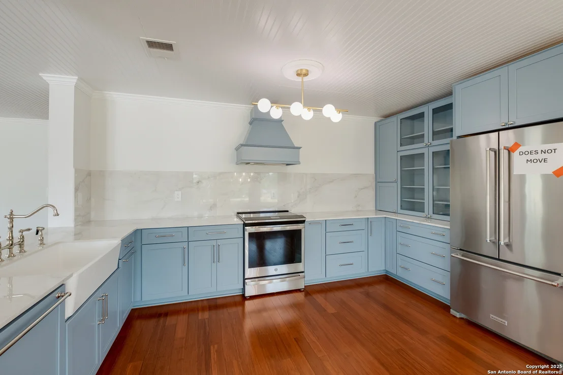 Photo of 15410 Tamaron