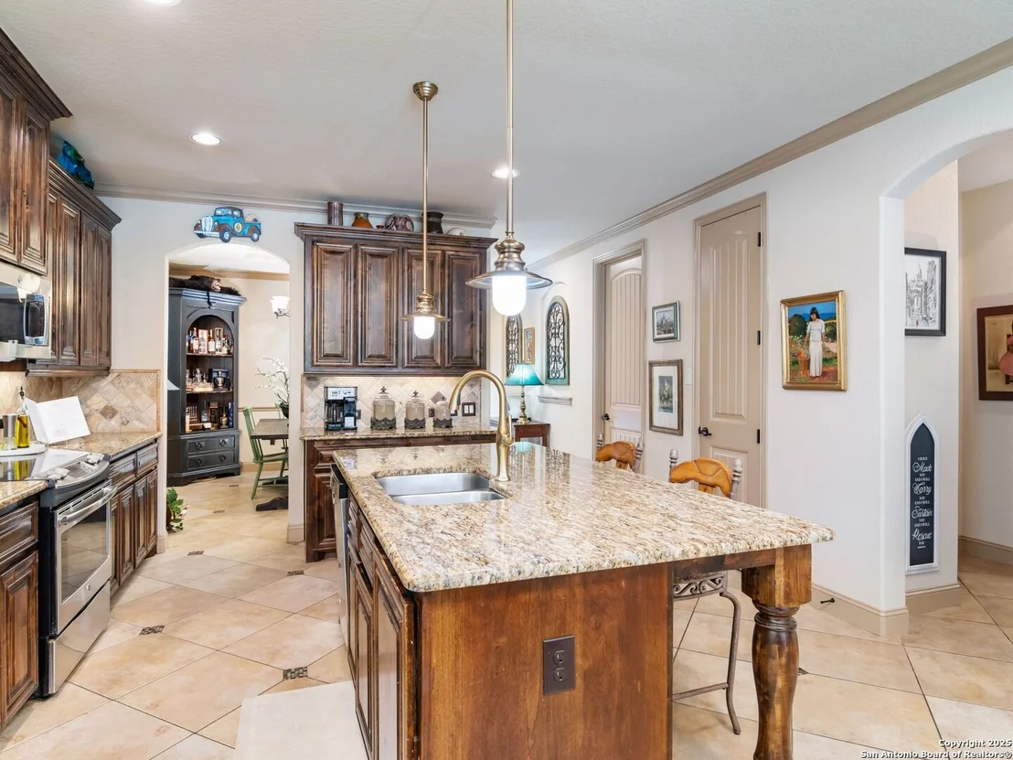 Photo of 105 Retama Road