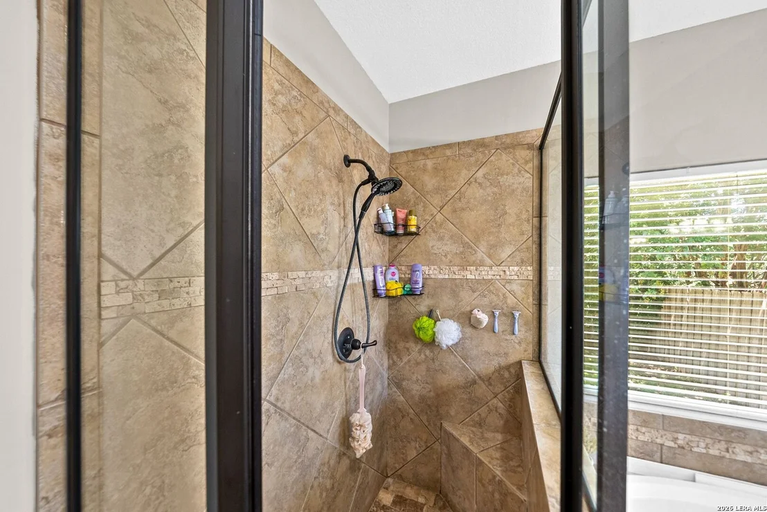 Photo of 9347 Llano Verde