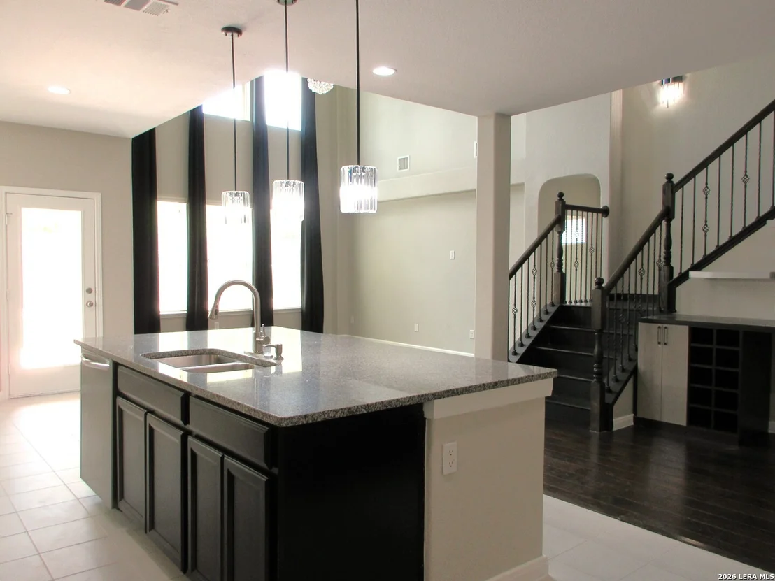 Photo of 261 PRAIRIE VIS