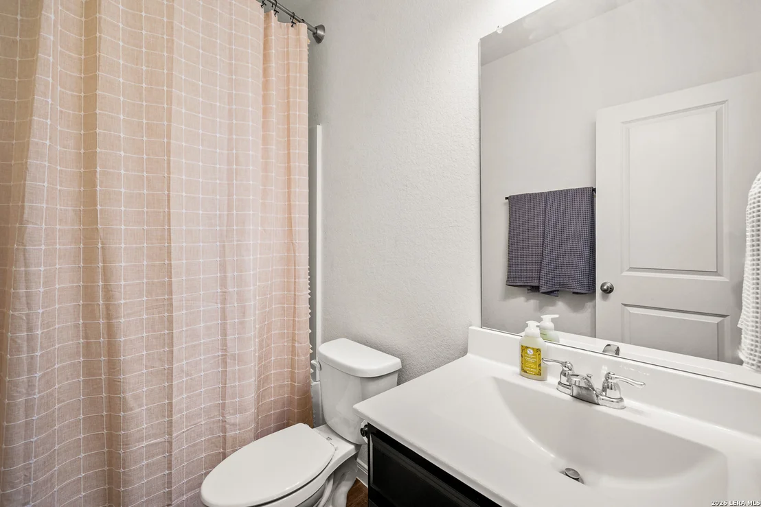 Photo of 4909 HALLIES GDN
