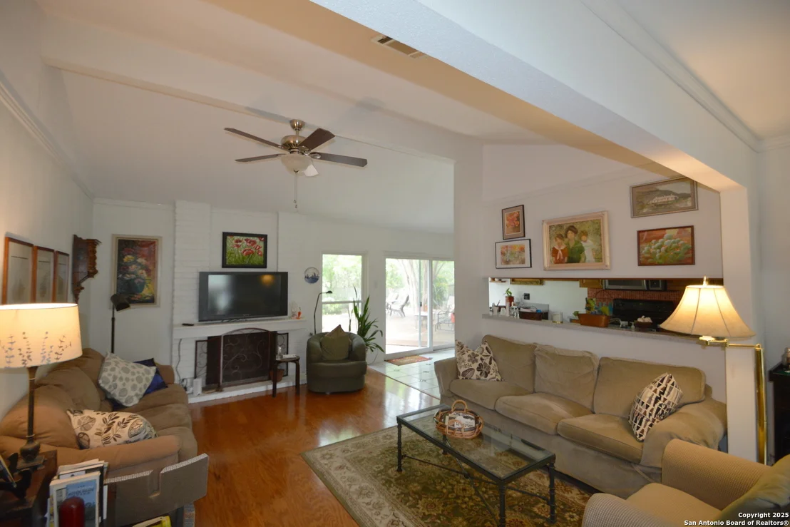 Photo of 8822 Thatch