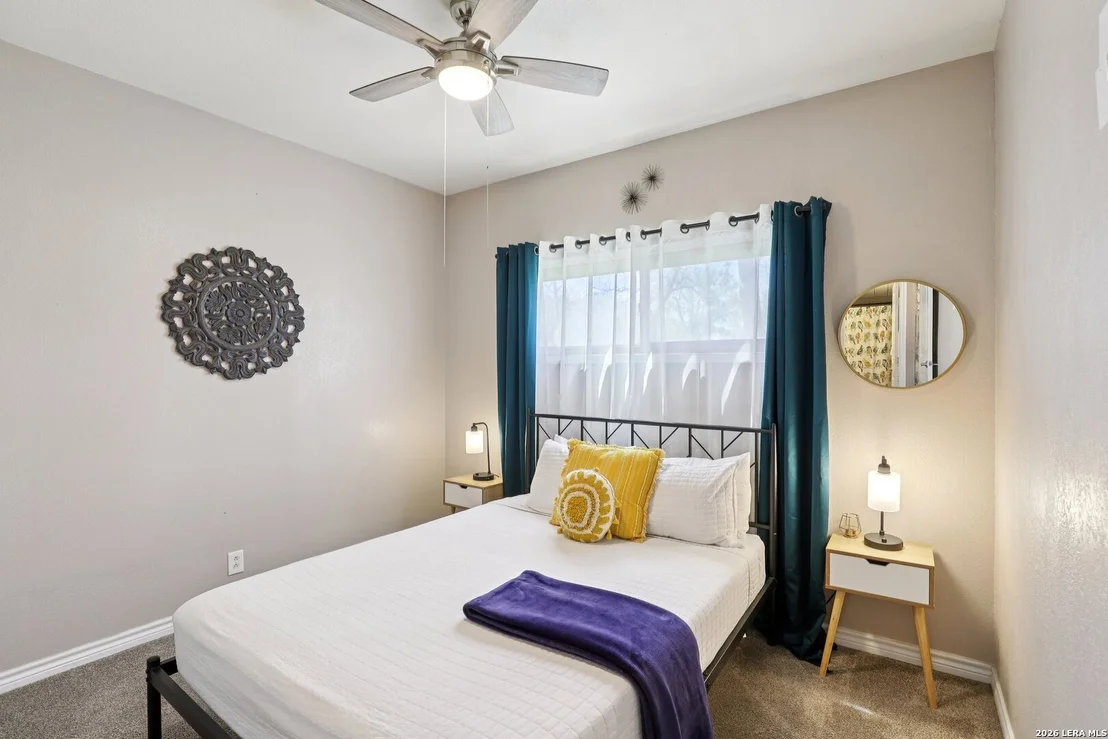 Photo of 122 Nueces