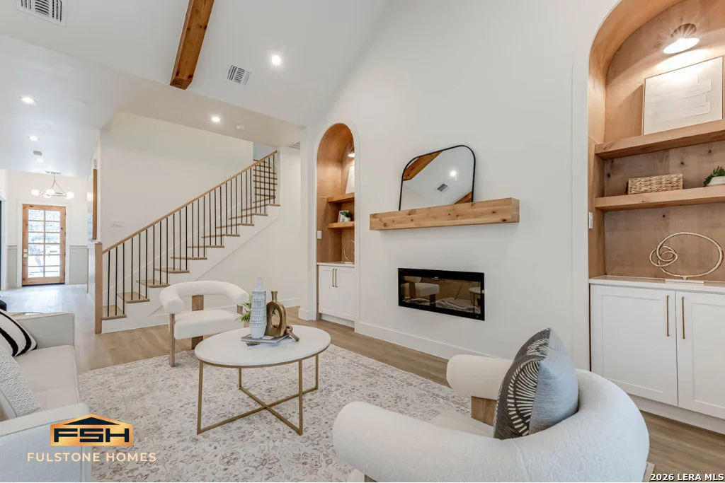 Photo of 206 Roaring Creek