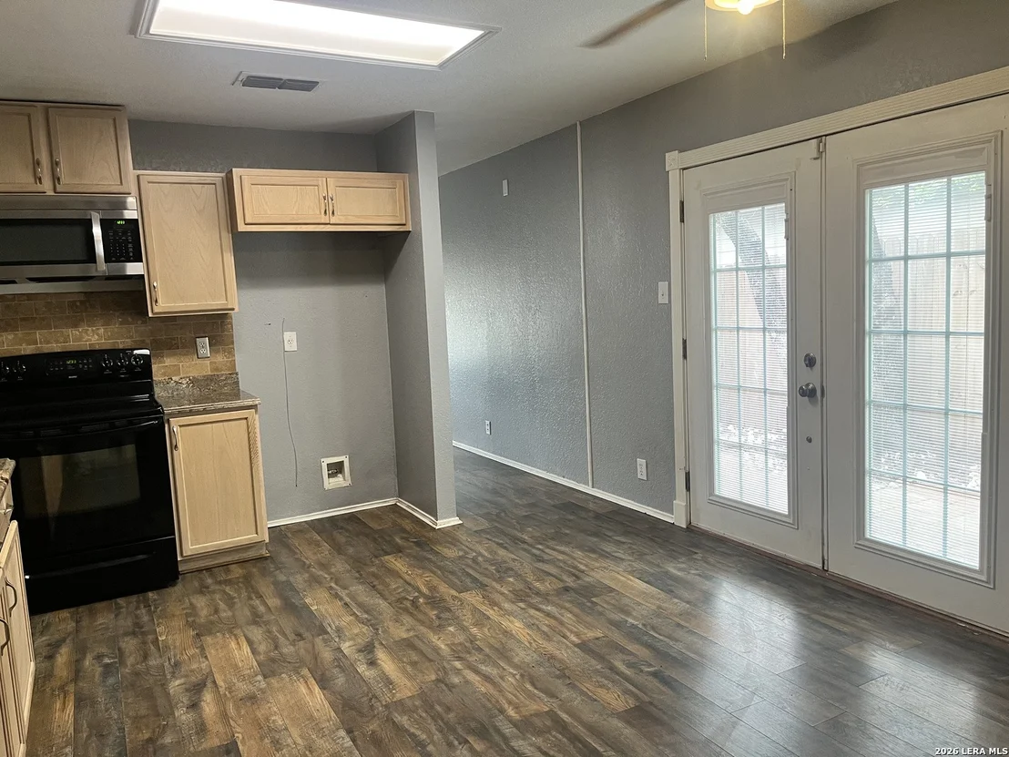 Photo of 16131 IKE LN