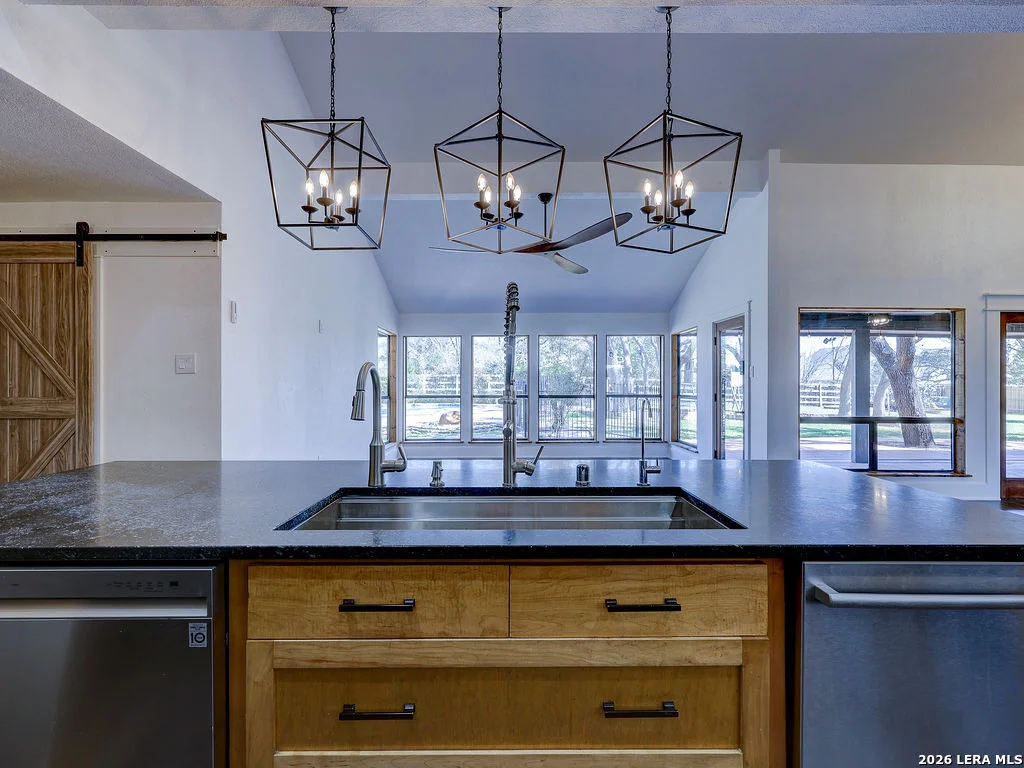 Photo of 29540 Red Bud Hill