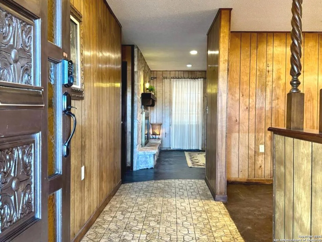 Photo of 433 Fort Clark Rd