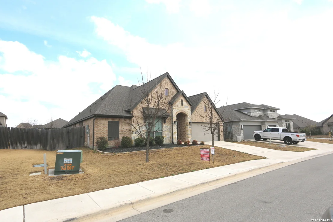 Photo of 2965 GROVE WAY
