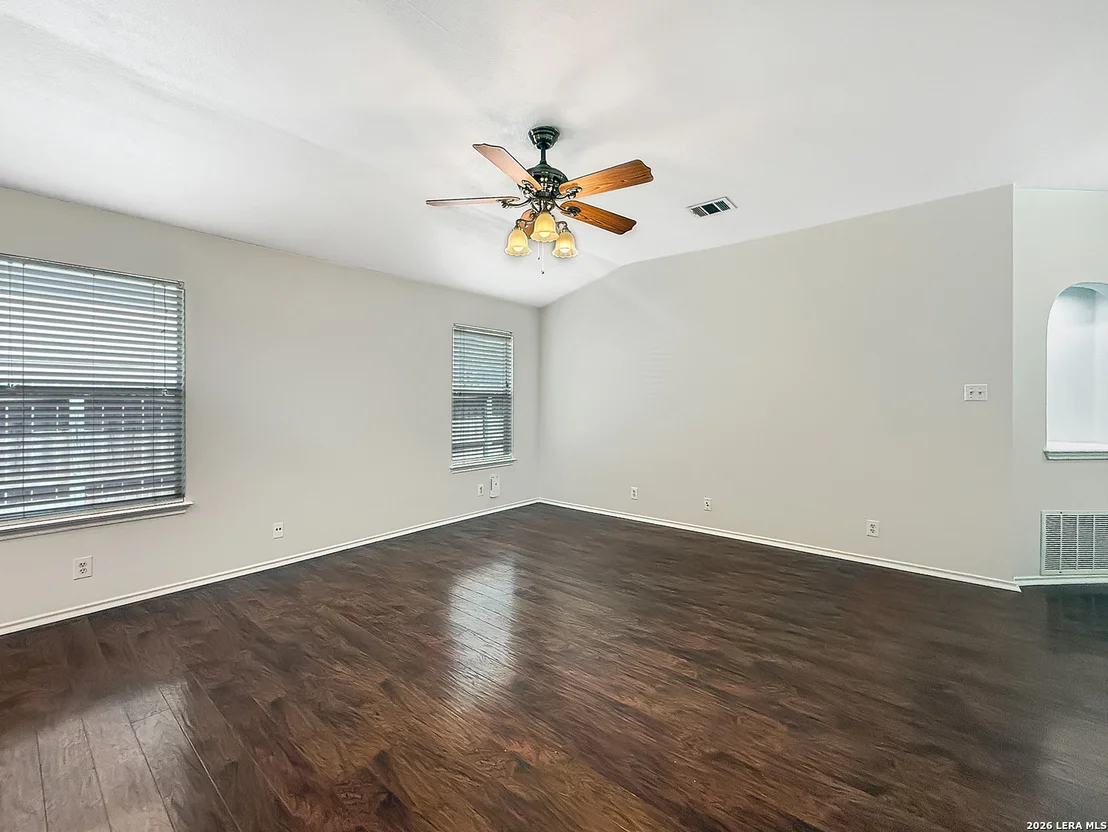 Photo of 15911 Manes Grove