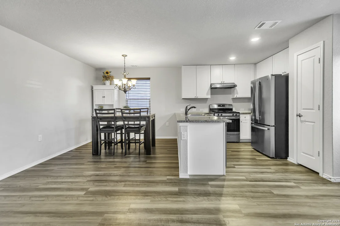 Photo of 5706 WILLOW BREEZE