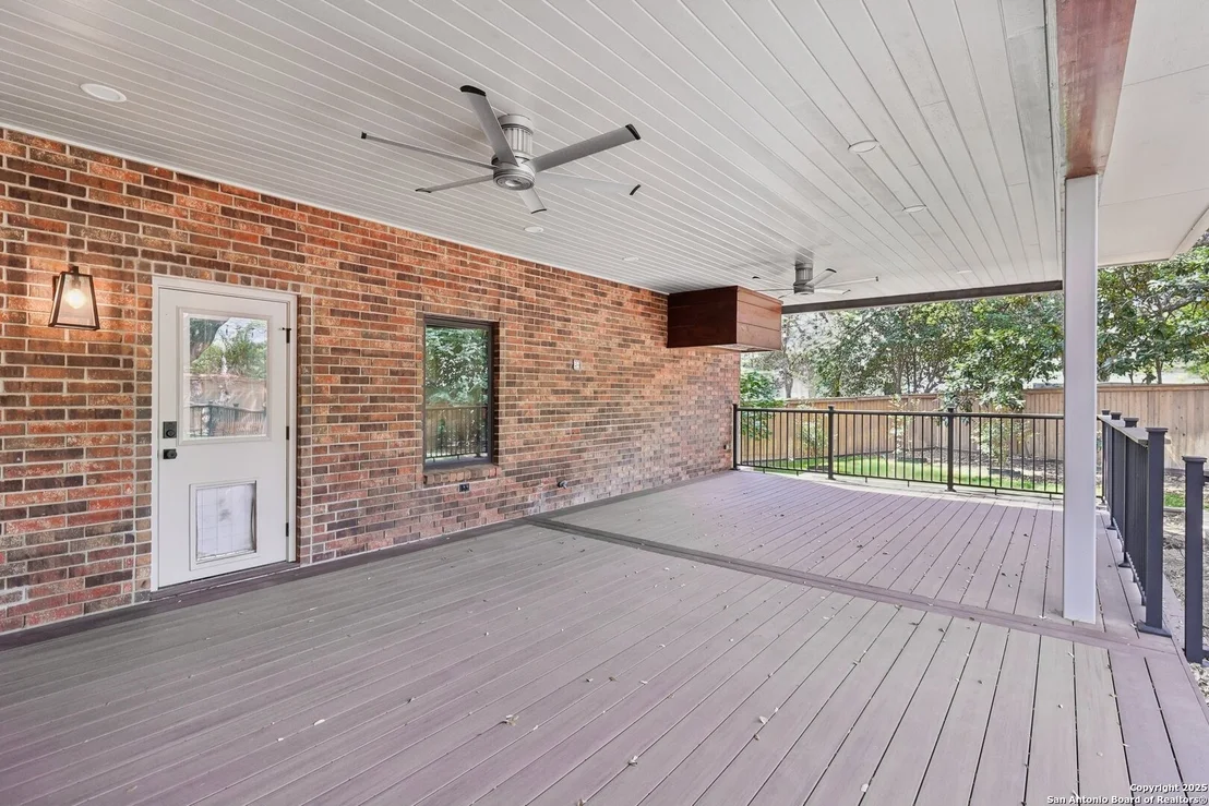 Photo of 3902 Creek Pt
