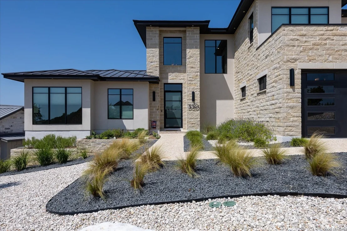 Photo of 330 PRESTON TRL