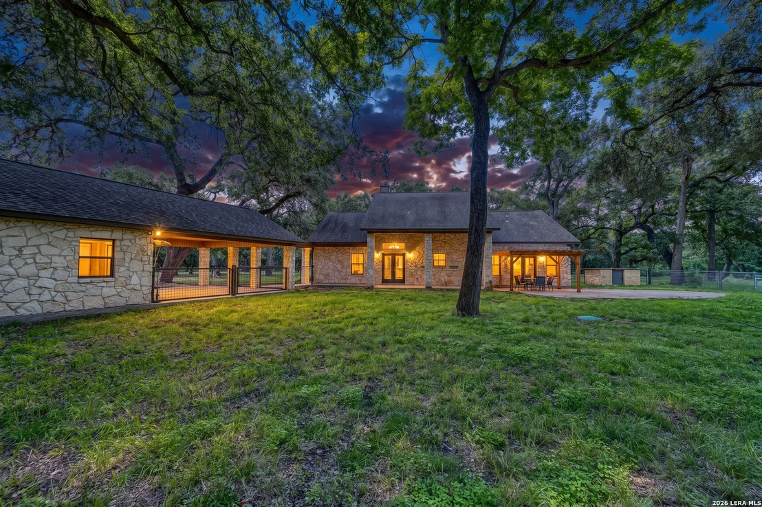 Photo of 382 Arboles Ct