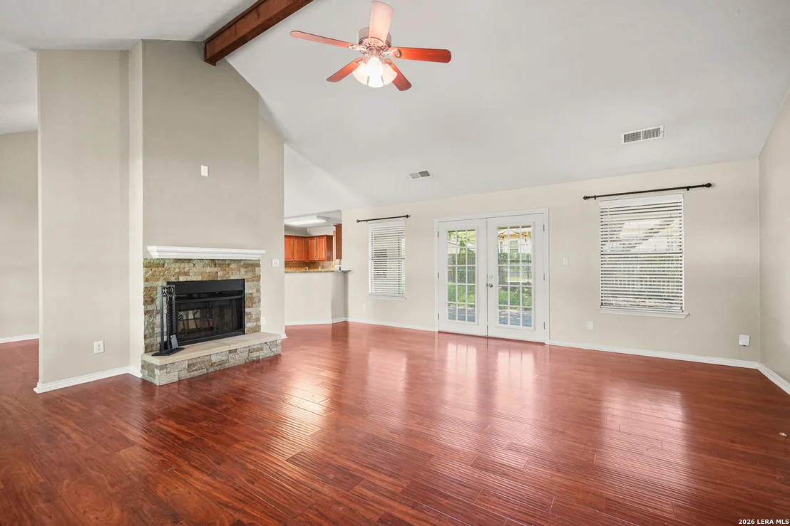 Photo of 1420 DEVIN DR
