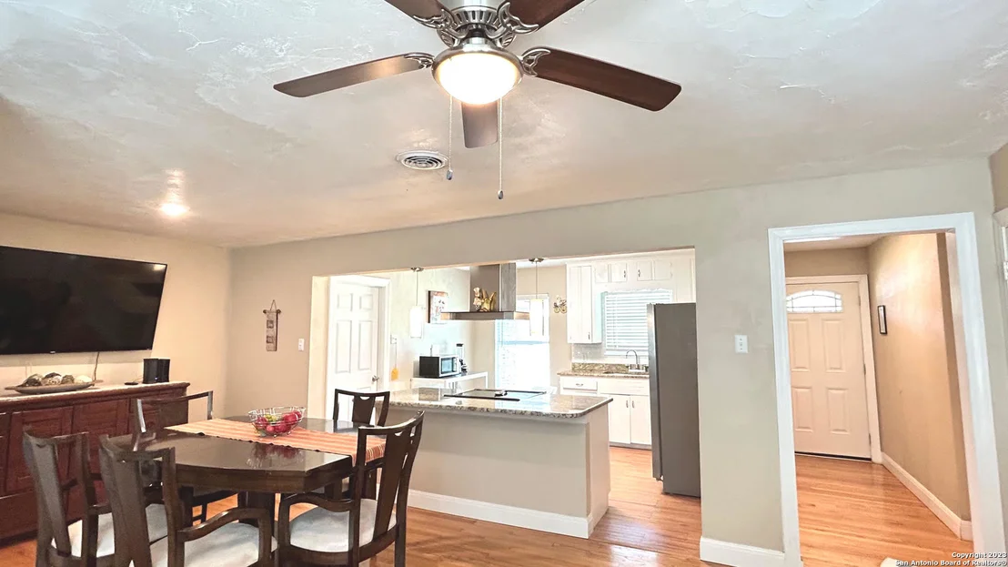 Photo of 1302 OBLATE DR