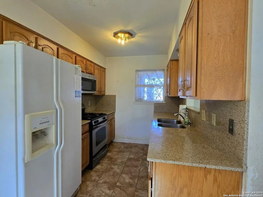 Photo of 4414 First View