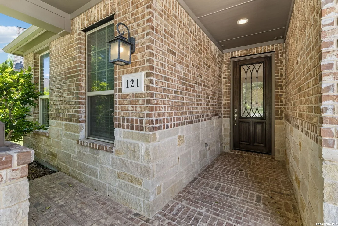 Photo of 121 Cimarron Crk