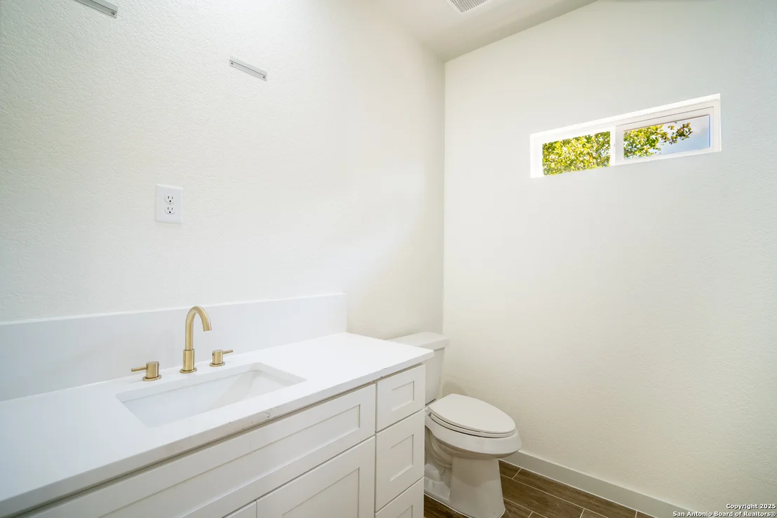 Photo of 15125 norvell