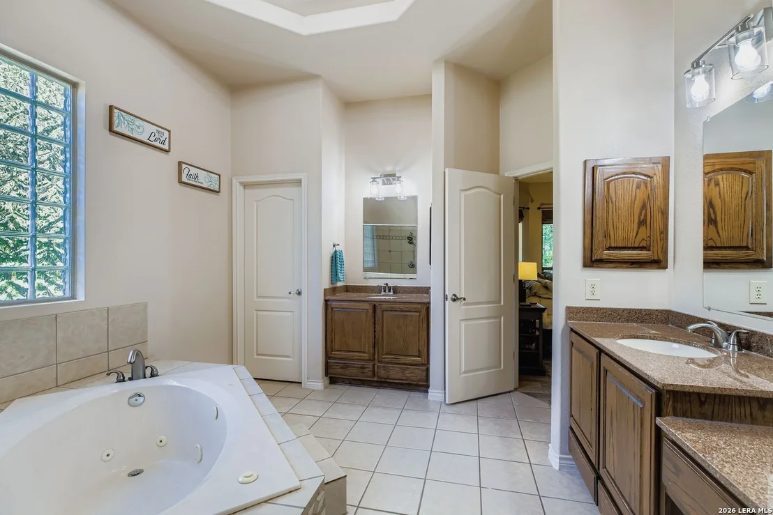 Photo of 11511 Baxtershire