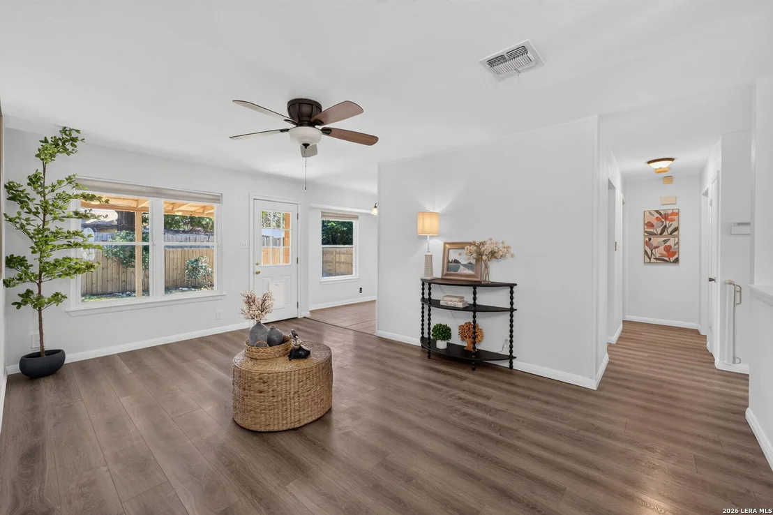 Photo of 9350 Cliff Way