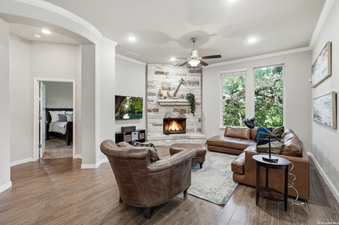 Photo of 21106 Capri Oaks