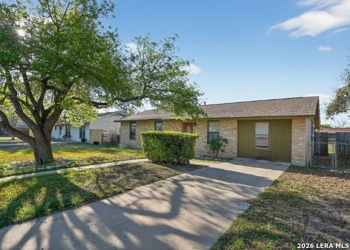 Photo of 2203 COLONY DR