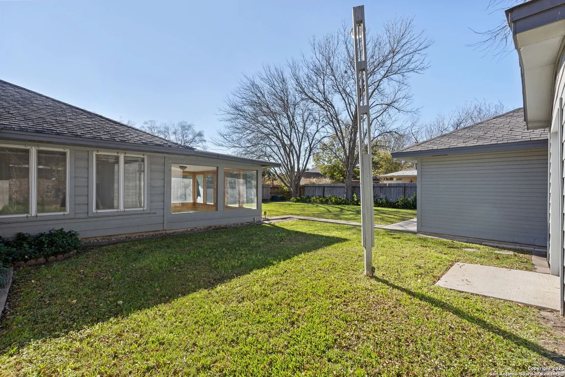 Photo of 1315 Walter Ellison